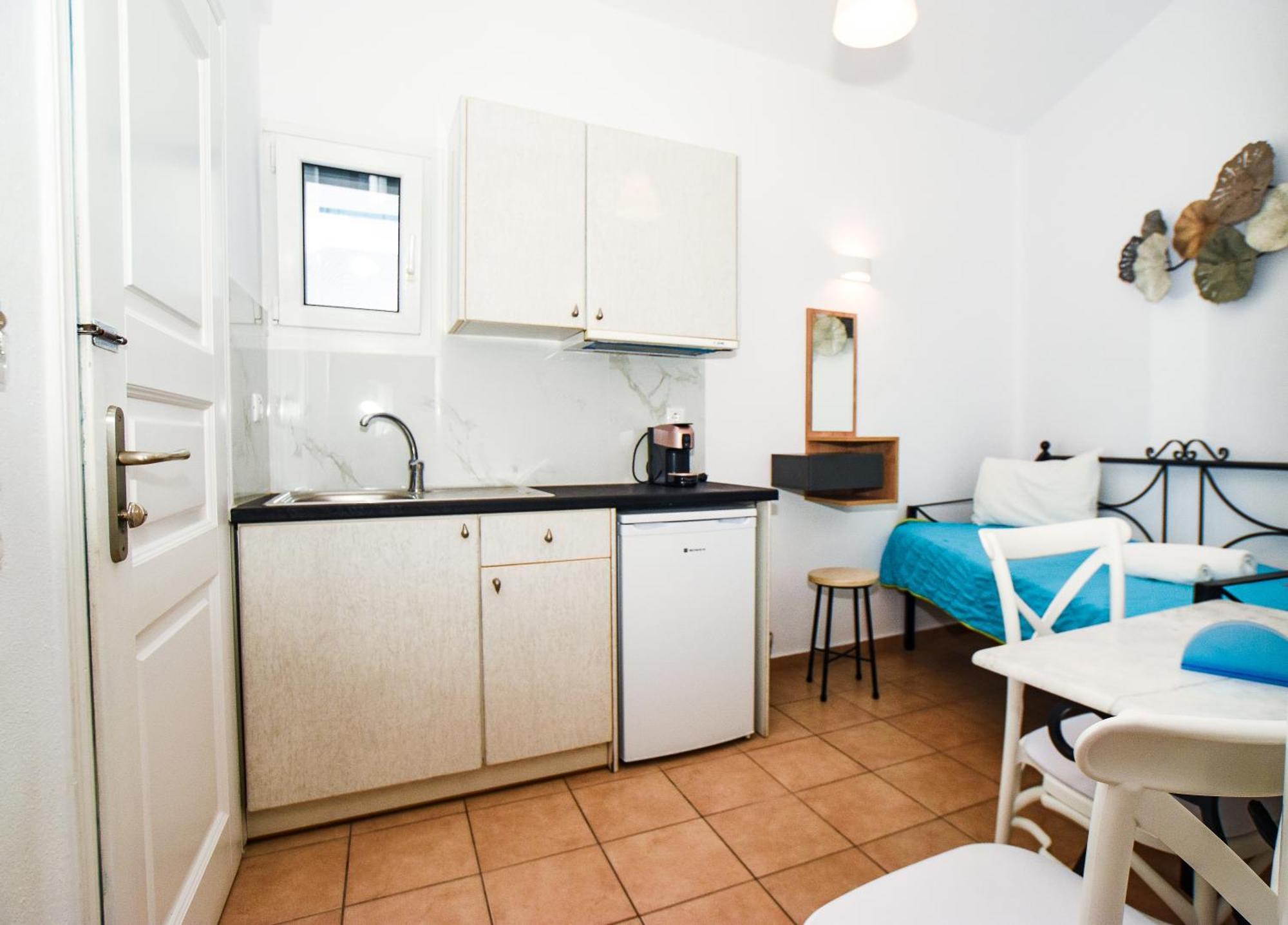 Celeste Apartments Ornos  Esterno foto
